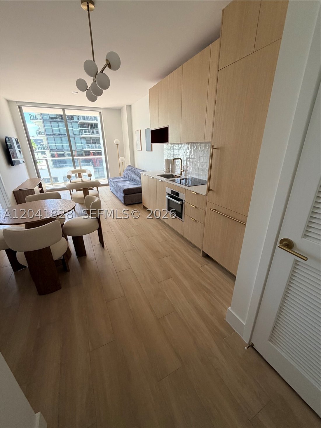 Condo in Miami, Florida, United States 4 - 18267366
