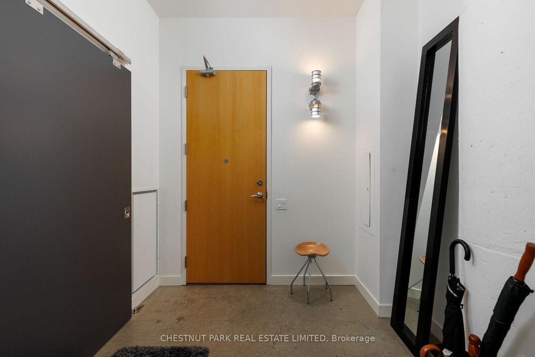 Apartment in Toronto, Ontario, Canada 5 - 18268898