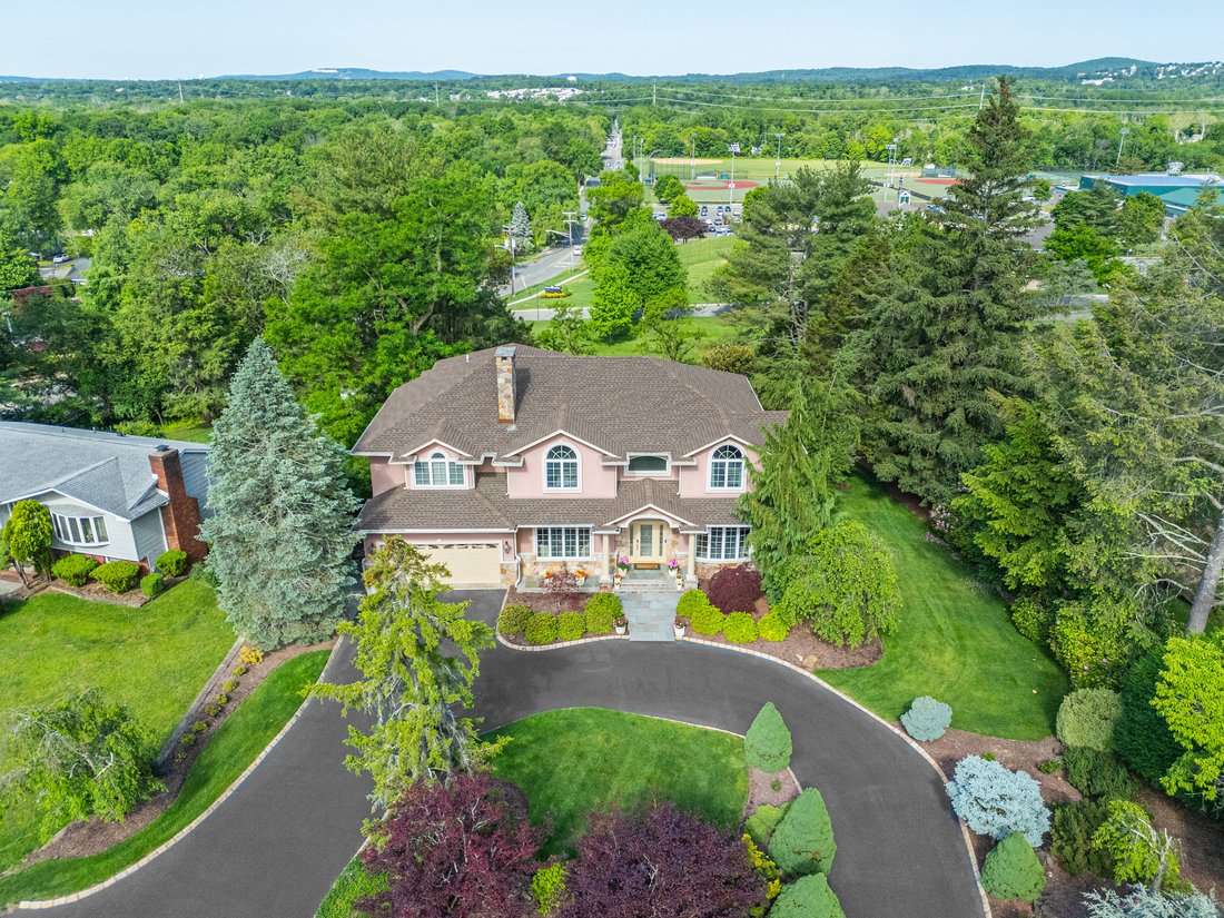 Montville, New Jersey, United States 3 - 18267867