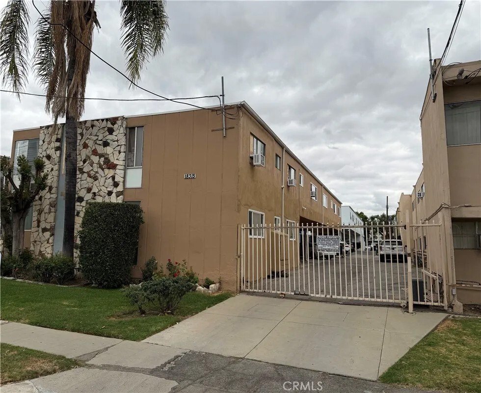 Los Angeles, California, United States 4 - 18268169