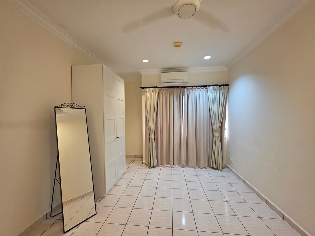 Ampang Jaya, Selangor, Malaysia 5 - 18267564