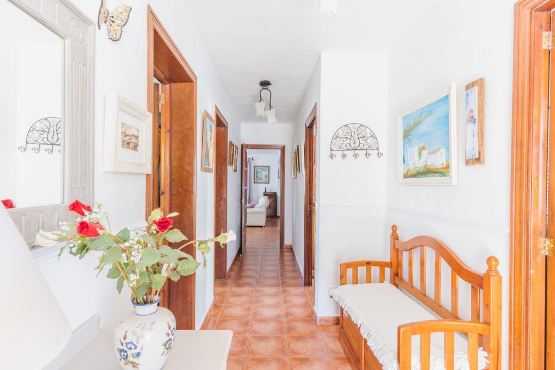 Villa à Santa Eulària des Riu, Îles Baléares, Espagne 1 - 18268284