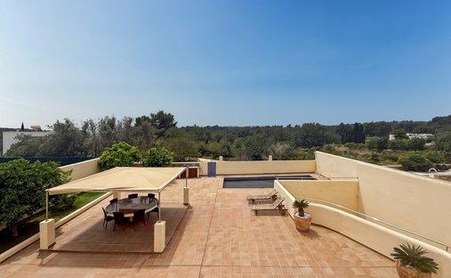 Villa in Santa Gertrudis de Fruitera, Santa Eularia des Riu, Balearic Islands 1