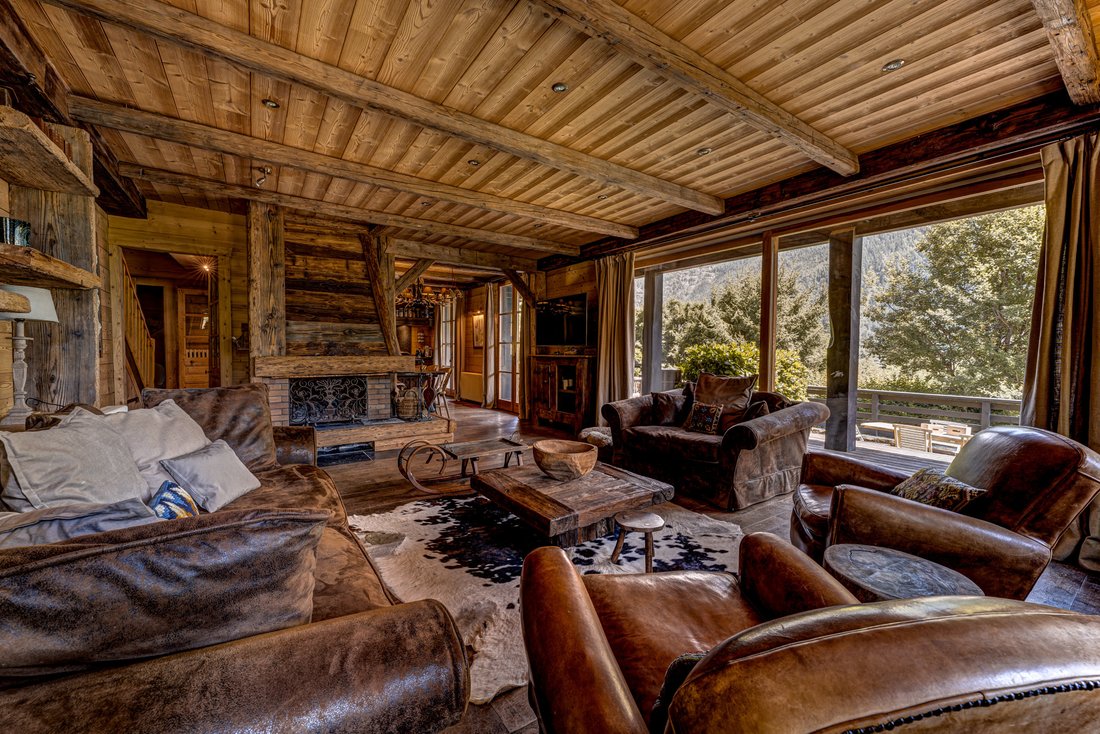 Chalet in Chamonix-Mont-Blanc, Auvergne-Rhône-Alpes, France 1 - 18268517