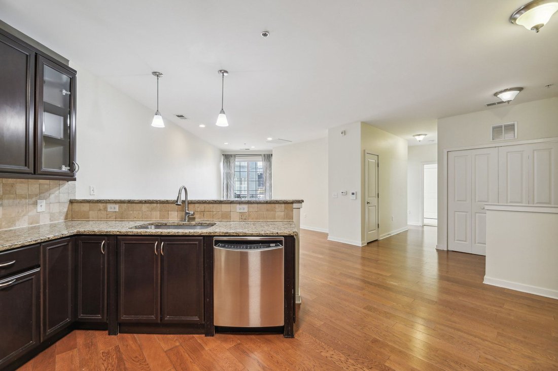 Condo in Jersey City, New Jersey, United States 3 - 18267849