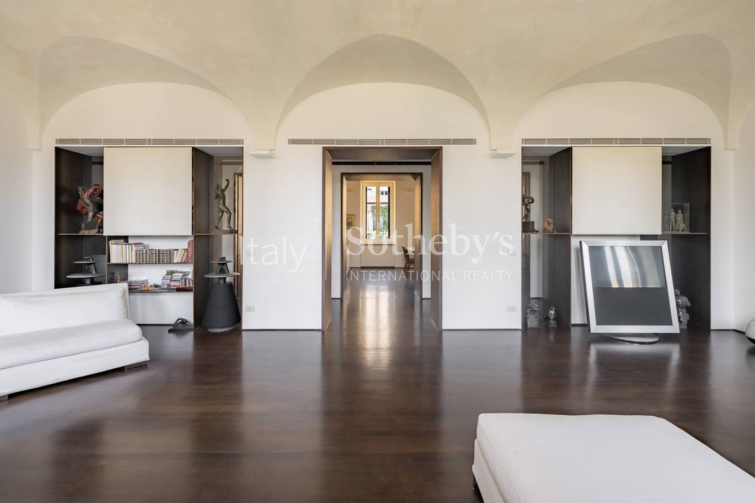Apartment in Historic Center, Milan, Lombardy 2 - 13993156