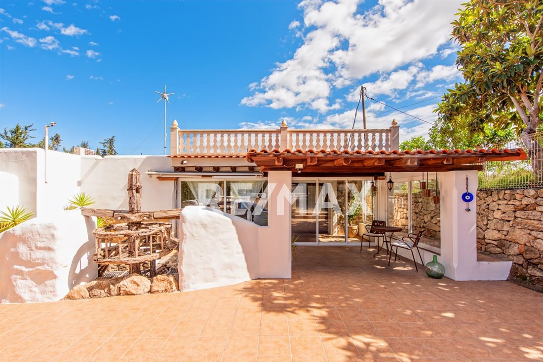 Villa in Sant Joan de Labritja, Balearic Islands, Spain 3 - 18268098