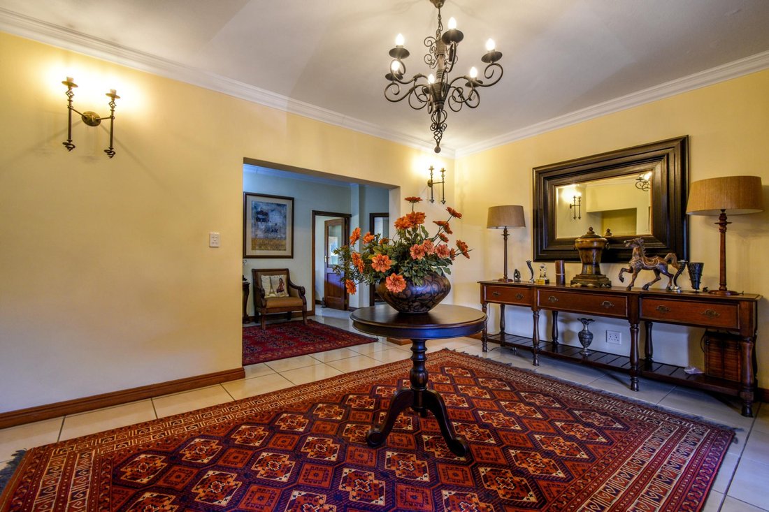House in Johannesburg, Gauteng, South Africa 5 - 18267626