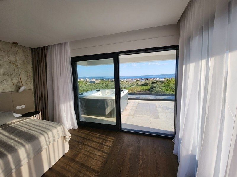 Villa in Kastel Luksic, Split-Dalmatia County, Croatia 3 - 18267758
