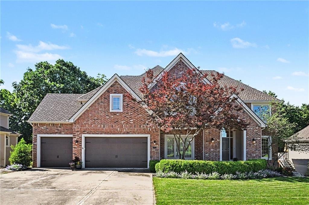 House in Parkville, Missouri, United States 1 - 18267759