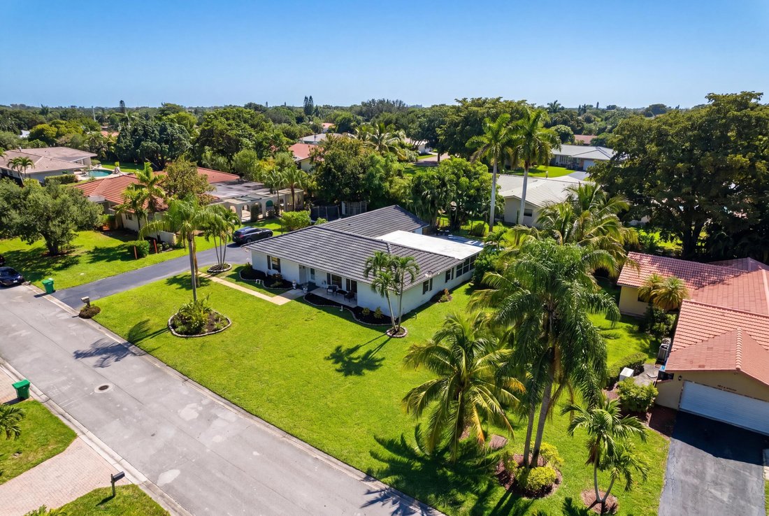 House in Coral Springs, Florida, United States 5 - 18267440