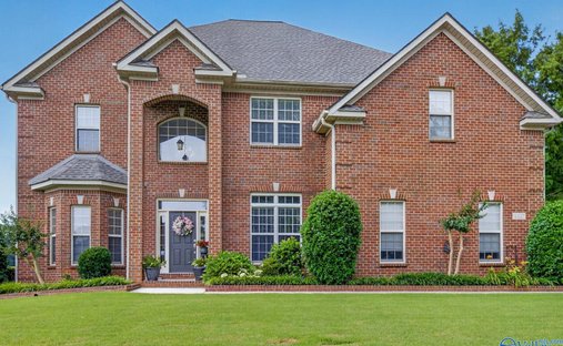 House in Owens Cross Roads, Alabama, United States 1