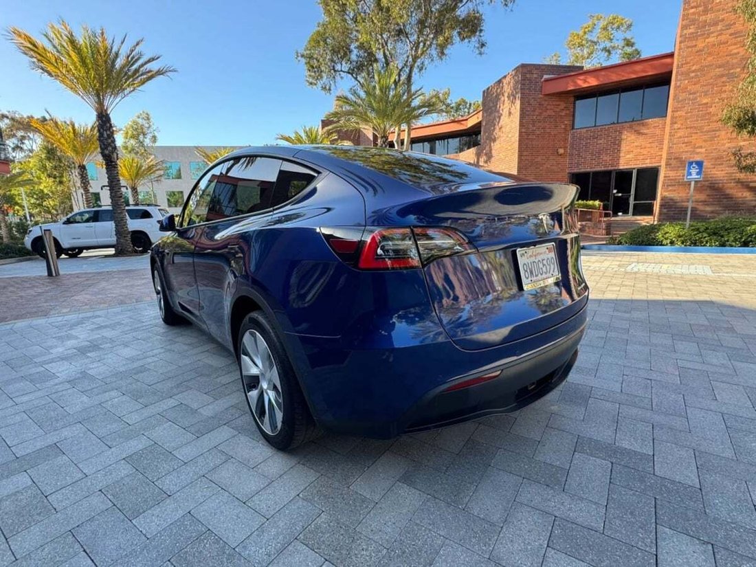Suv in Newport Beach, CA, United States 5 - 18237643