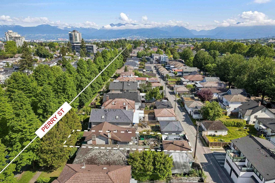 House in Vancouver, British Columbia, Canada 3 - 18268765