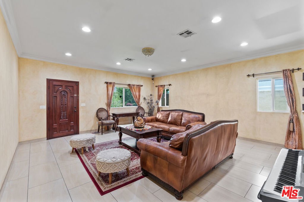 House in Los Angeles, California, United States 5 - 18268426