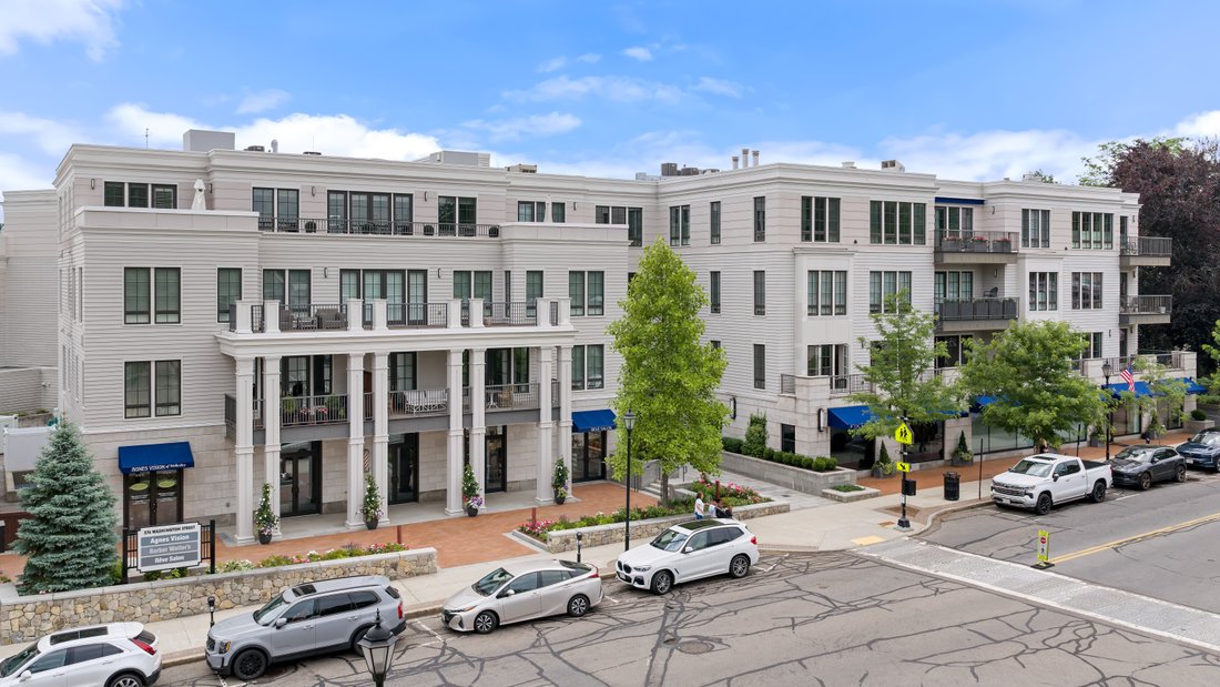 Condo in Wellesley, Massachusetts, United States 3 - 18267865