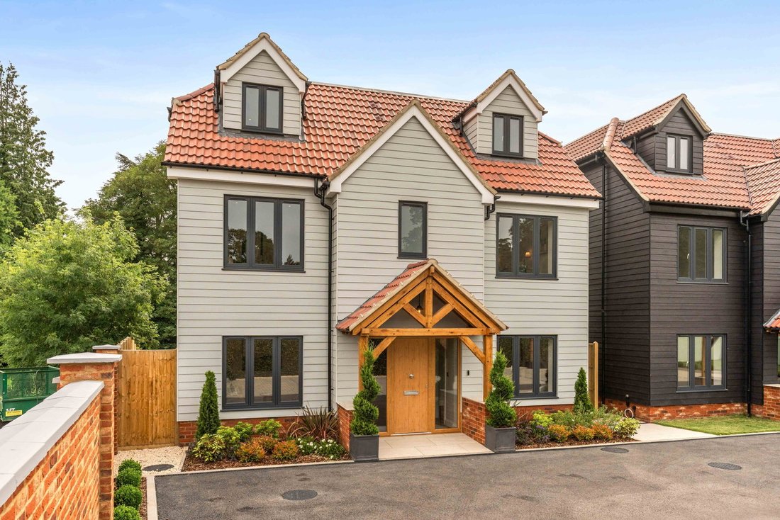 House in Stevenage, England 1 - 18267508