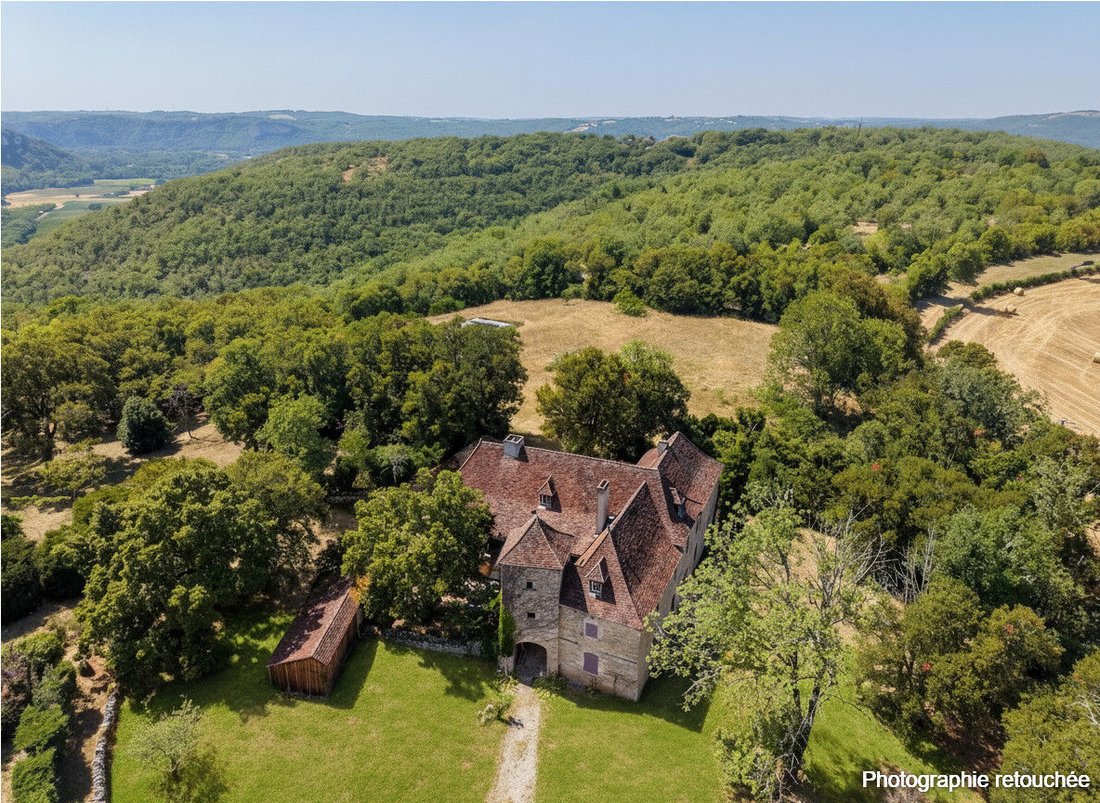 House in Martel, Occitania, France 2 - 16499876