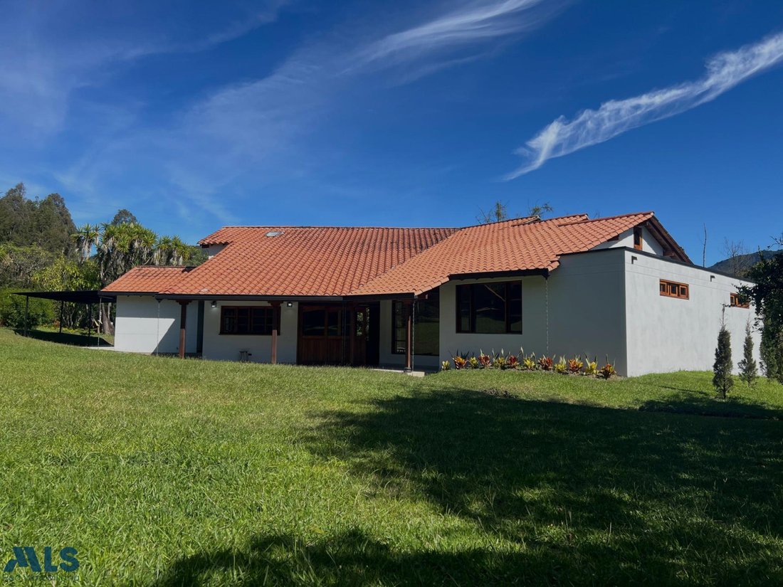 House in La Ceja, Antioquia, Colombia 1 - 18268049