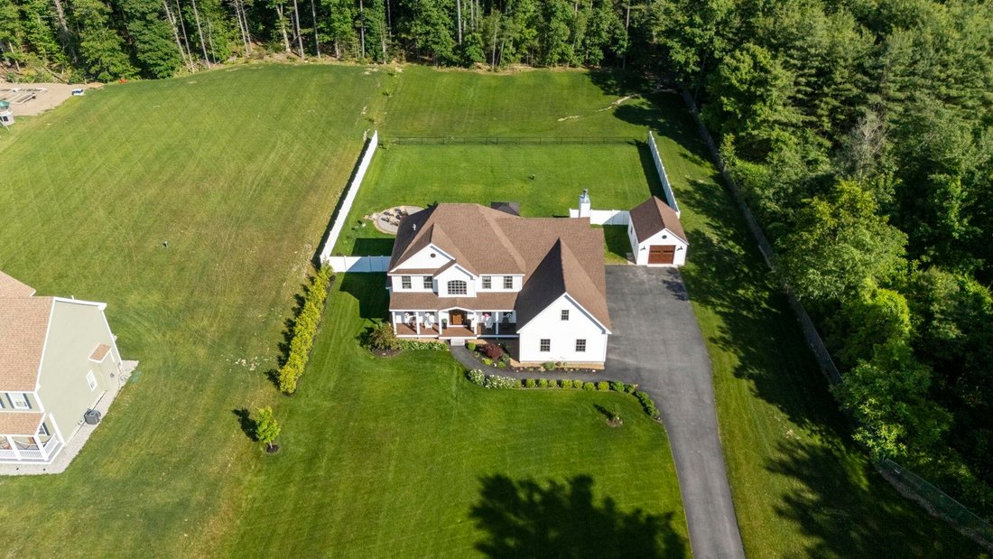 House in Londonderry, New Hampshire, United States 2 - 18268786