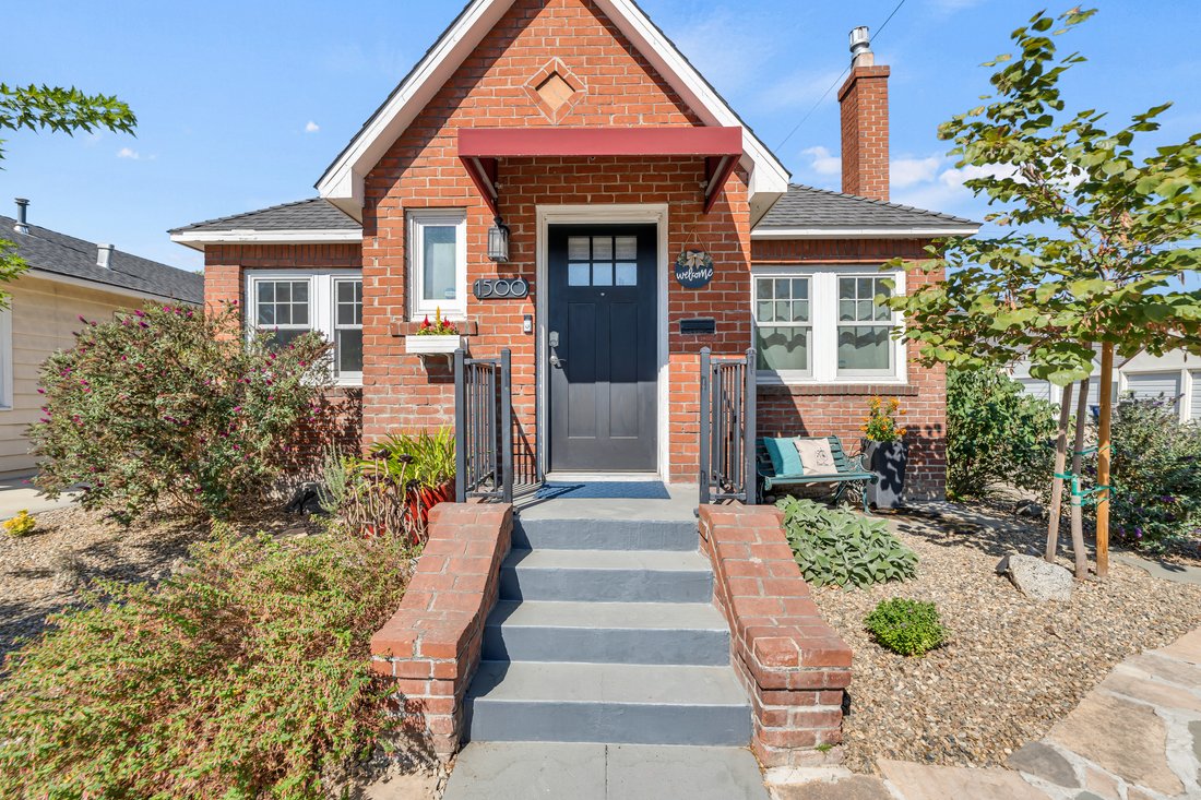 Sacramento, California, United States 1 - 18268800