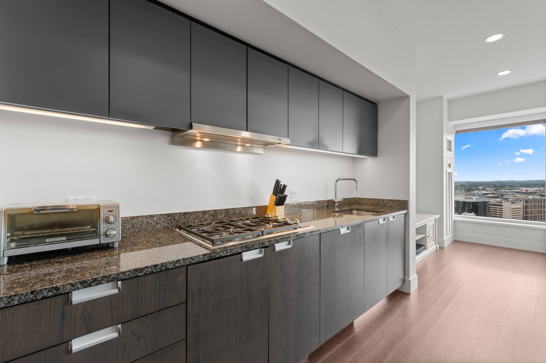 Condo in Boston, Massachusetts, United States 4 - 18268142