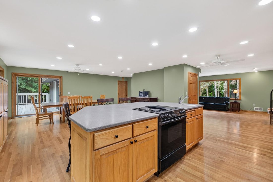 House in Orono, Minnesota, United States 5 - 18268614