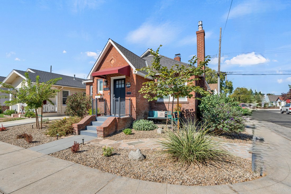 Sacramento, California, United States 3 - 18268800
