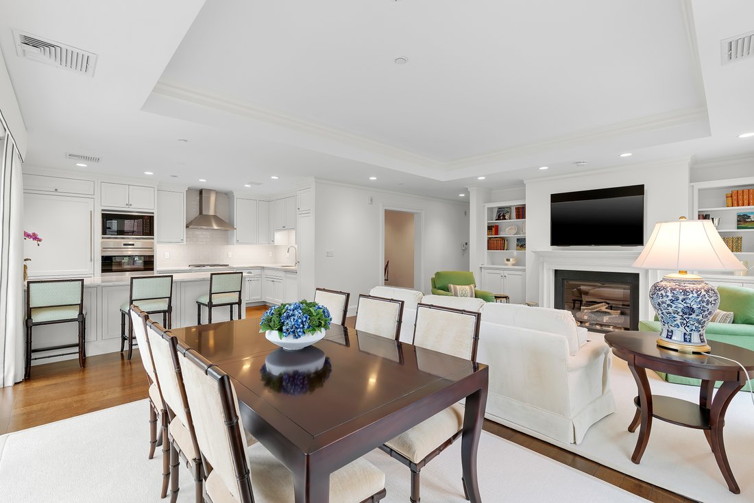 Condo in Wellesley, Massachusetts, United States 2 - 18267865
