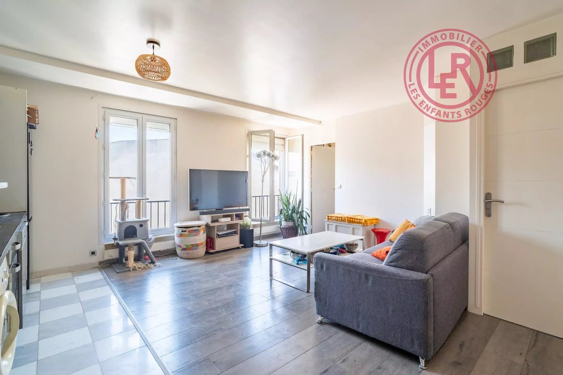 Apartment in Belleville-Saint Maur, Paris 11e Arrondissement, Paris 1 - 18268697