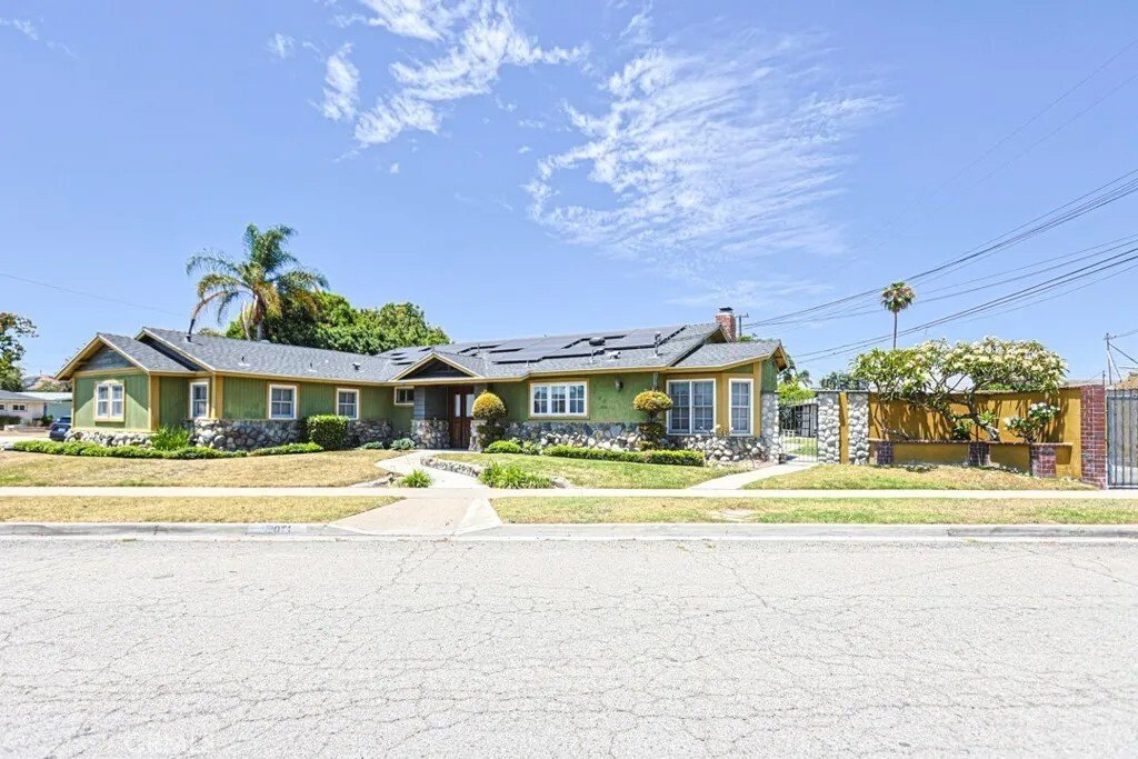 House in Garden Grove, California, United States 1 - 18268159
