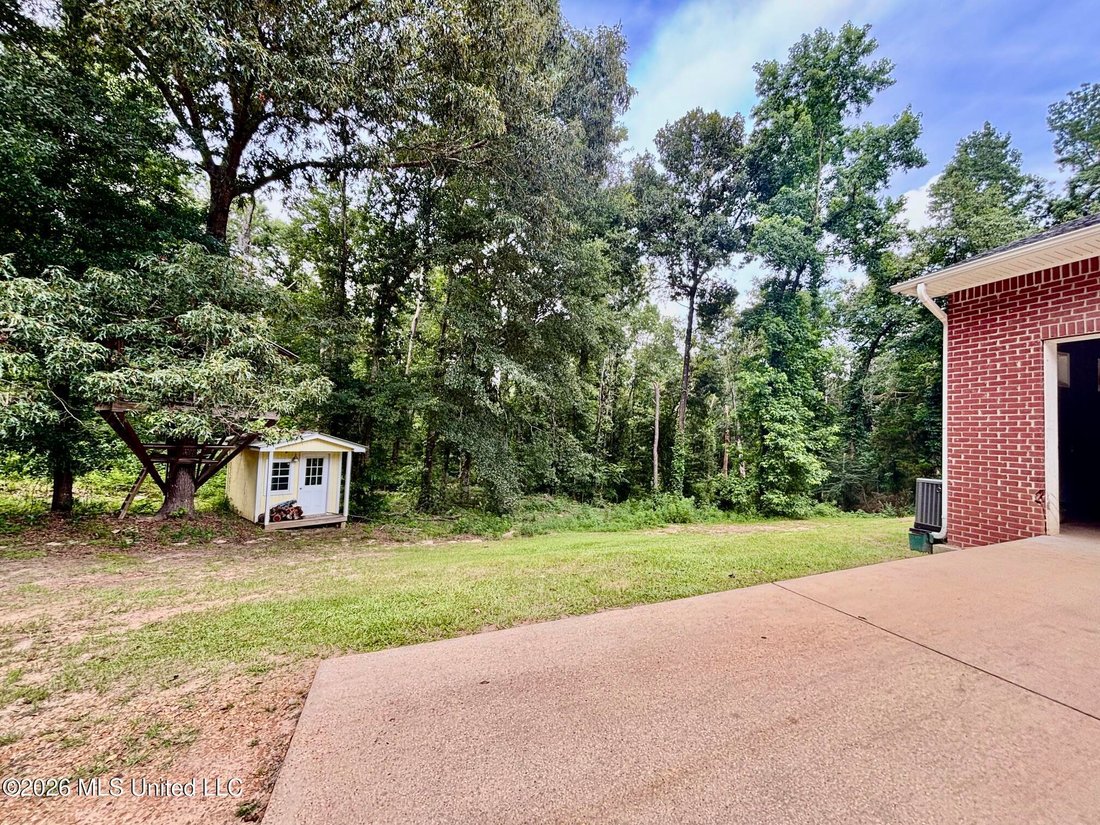Monticello, Mississippi, United States 5 - 18268038