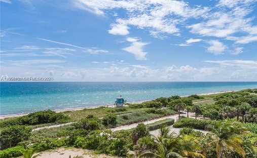 Condo in Bal Harbour, Florida, United States 1
