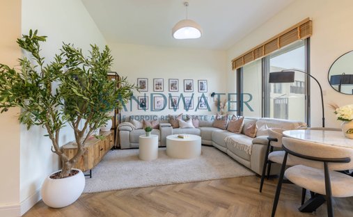 Townhouse in Madinat Al Mataar, Dubai, United Arab Emirates 1