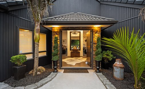 Farm Ranch in Waimauku, Auckland, New Zealand 1