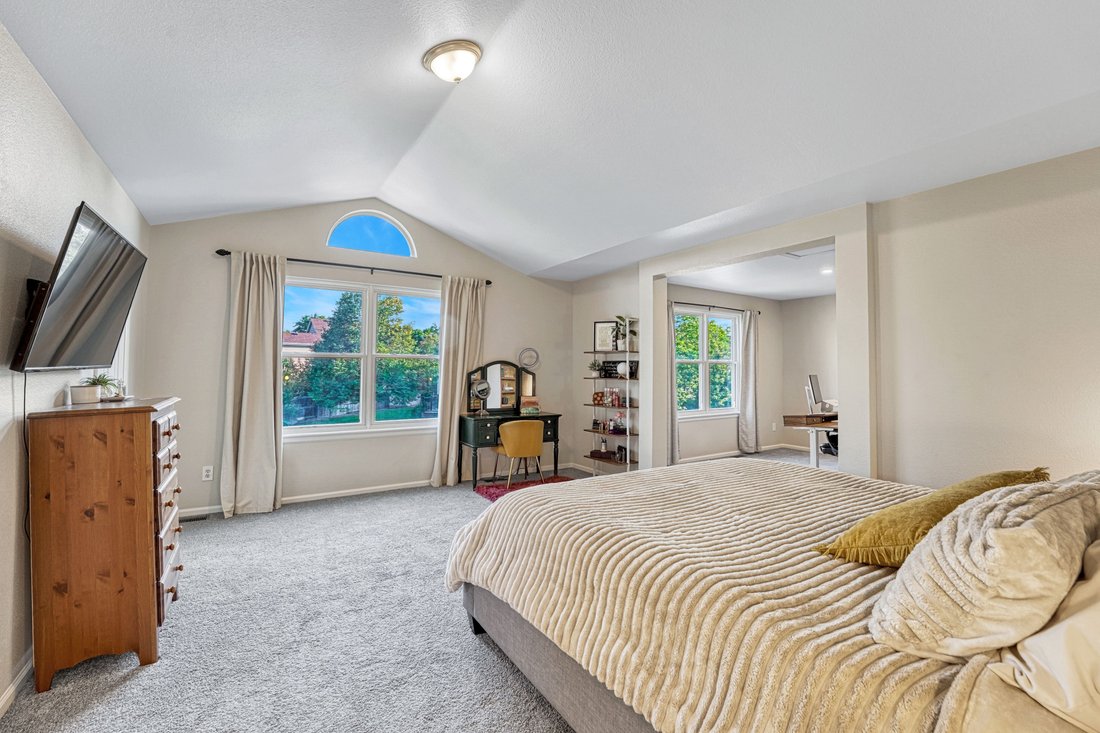 Thornton, Colorado, United States 5 - 18267789