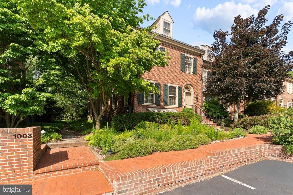Townhouse in Ambler, Pennsylvania, United States 3 - 18267763