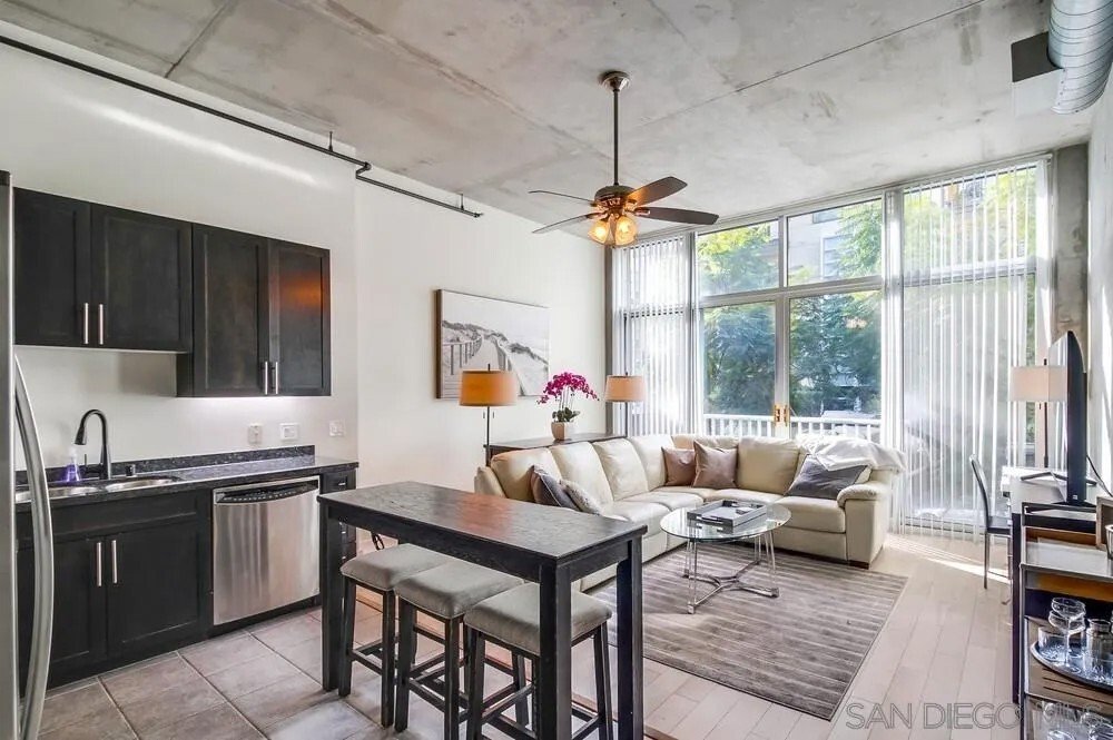 Condo in San Diego, California, United States 3 - 18268213