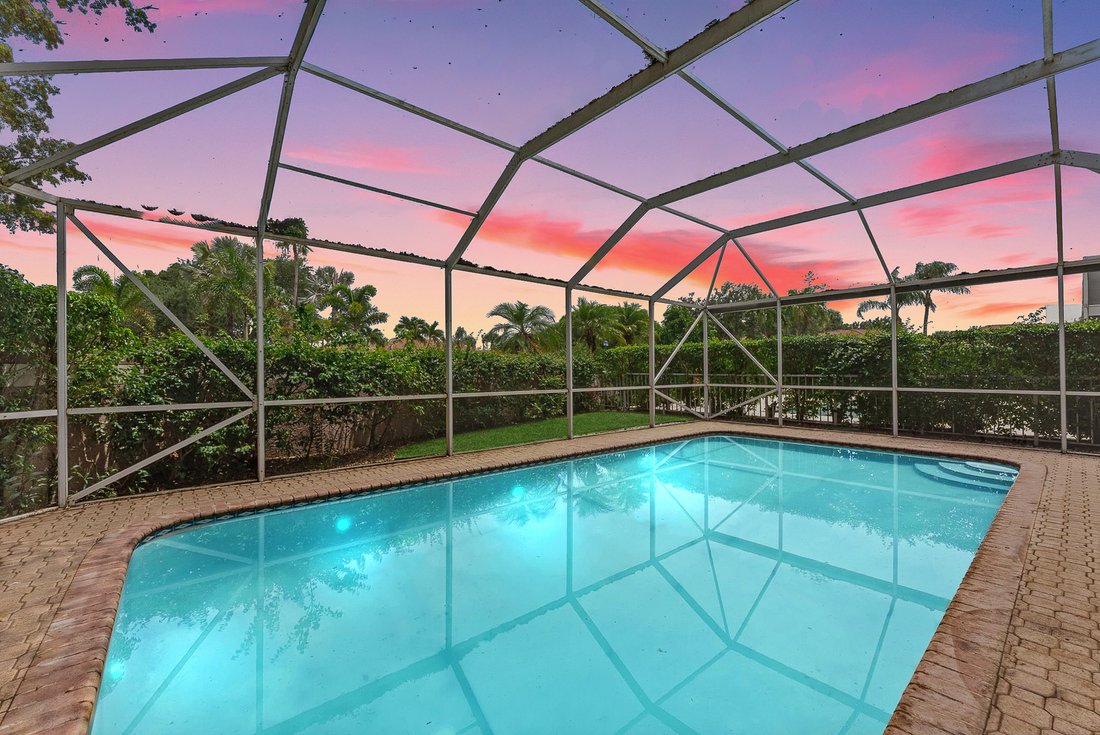 Boca Raton, Florida, United States 2 - 18268796