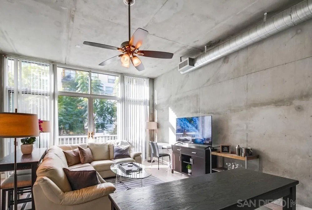 Condo in San Diego, California, United States 4 - 18268213