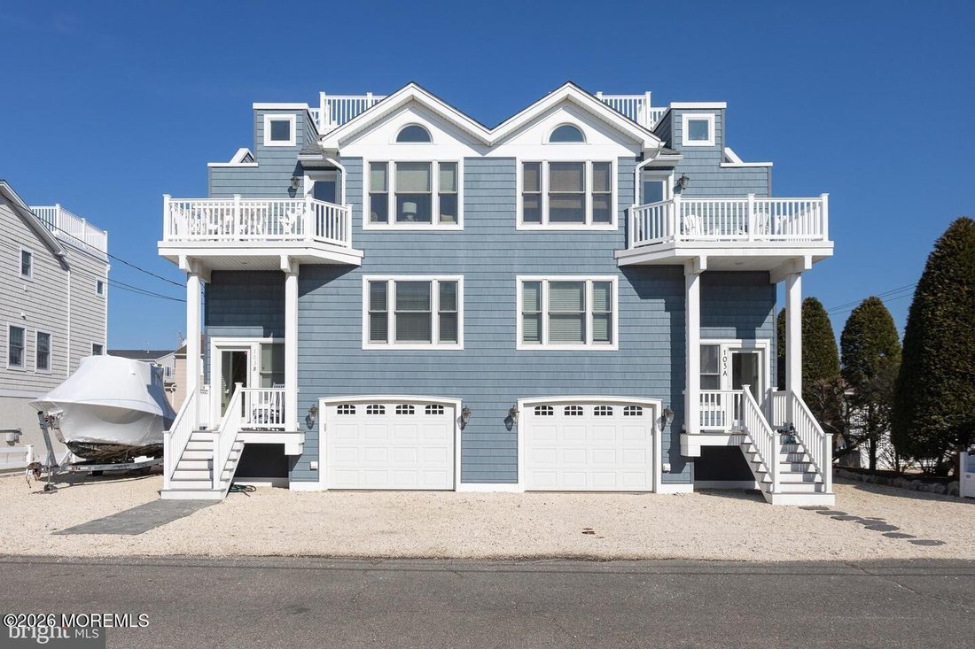 House in Ship Bottom, New Jersey, United States 1 - 18267621