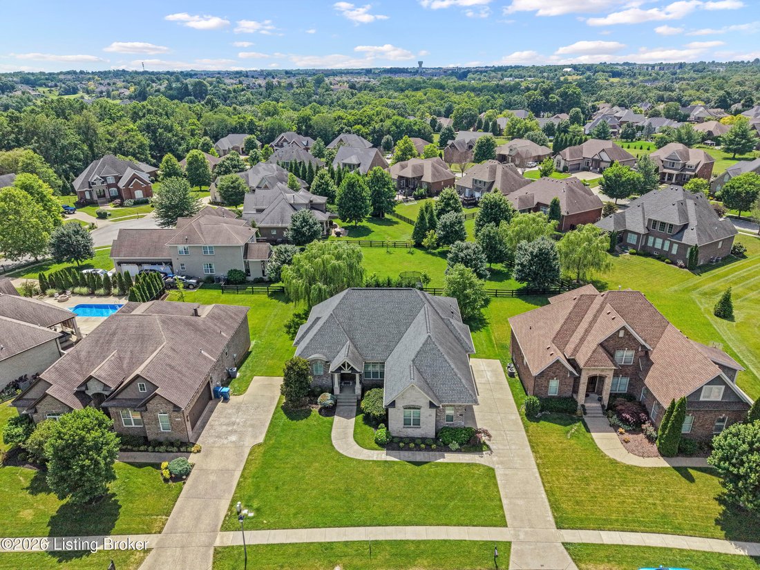 House in Watterson Park, Kentucky, United States 4 - 18267748