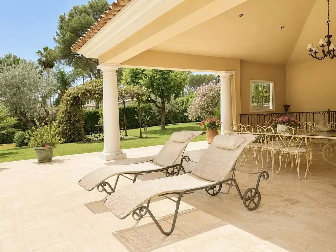 Villa in Mougins, Provence-Alpes-Côte d'Azur, France 3 - 14143079