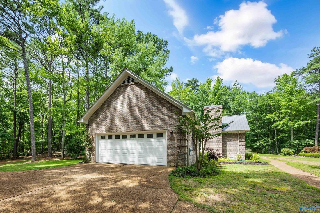 House in Redstone Arsenal, Alabama, United States 4 - 18268143