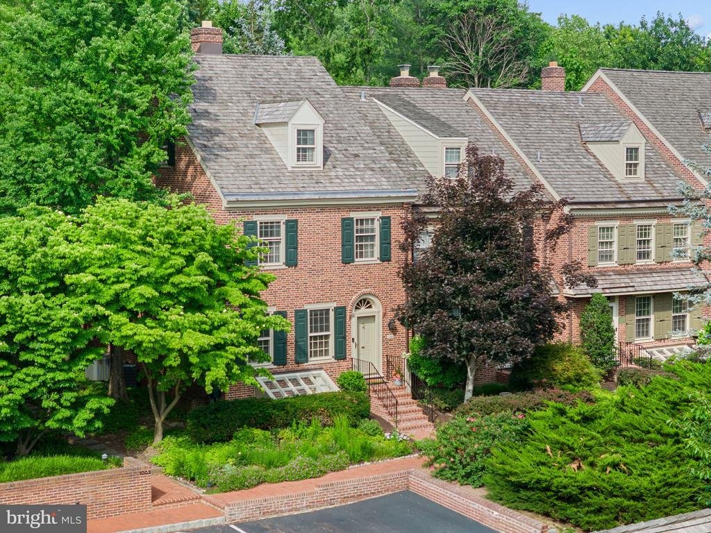 Townhouse in Ambler, Pennsylvania, United States 2 - 18267763