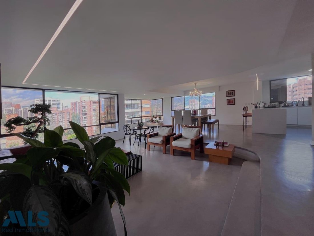 Apartment in Medellín, Antioquia, Colombia 2 - 18268056