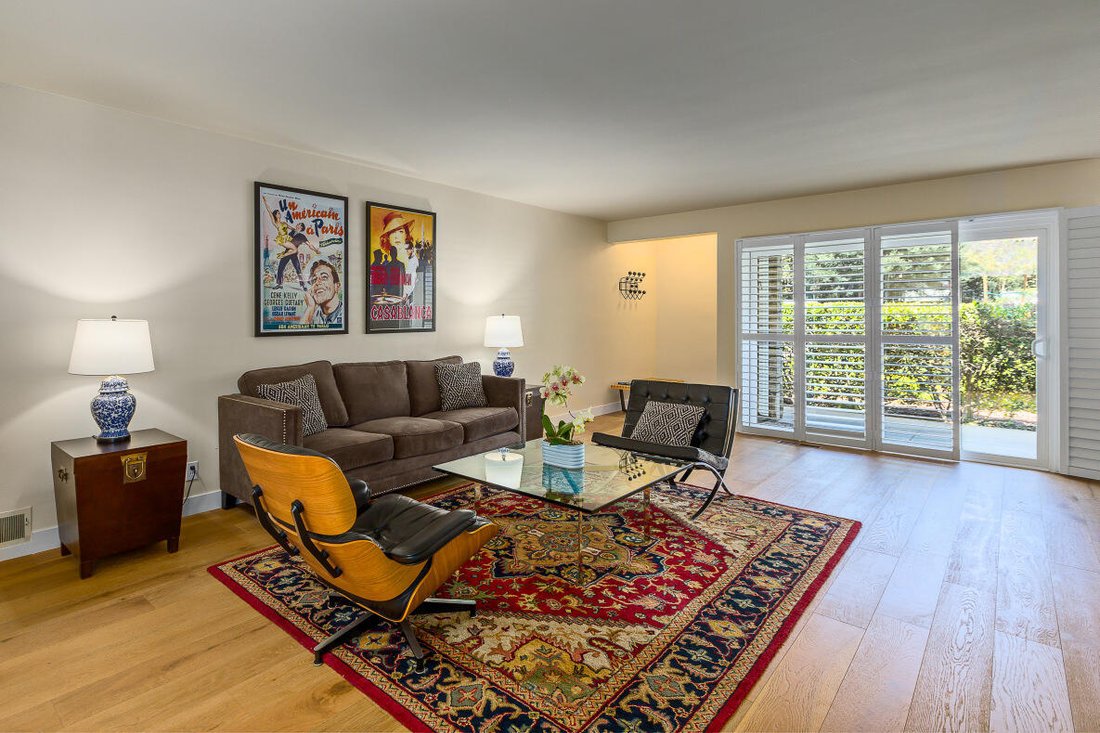 Condo in Santa Barbara, California, United States 5 - 18267976
