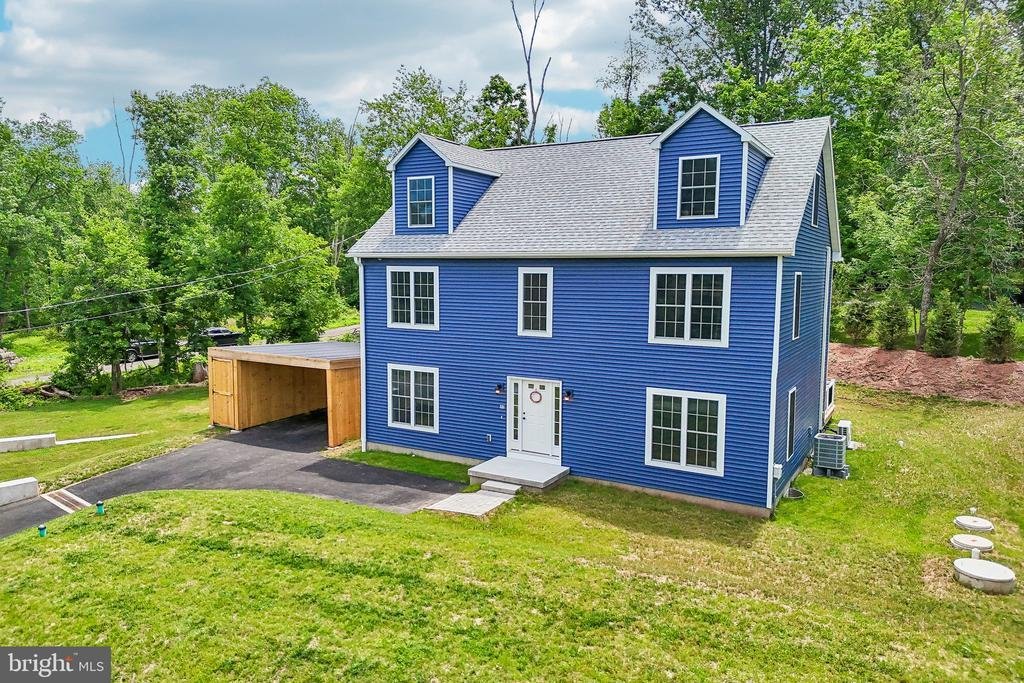 House in Phoenixville, Pennsylvania, United States 1 - 18267727