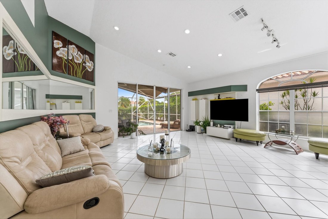 Boca Raton, Florida, United States 4 - 18268796