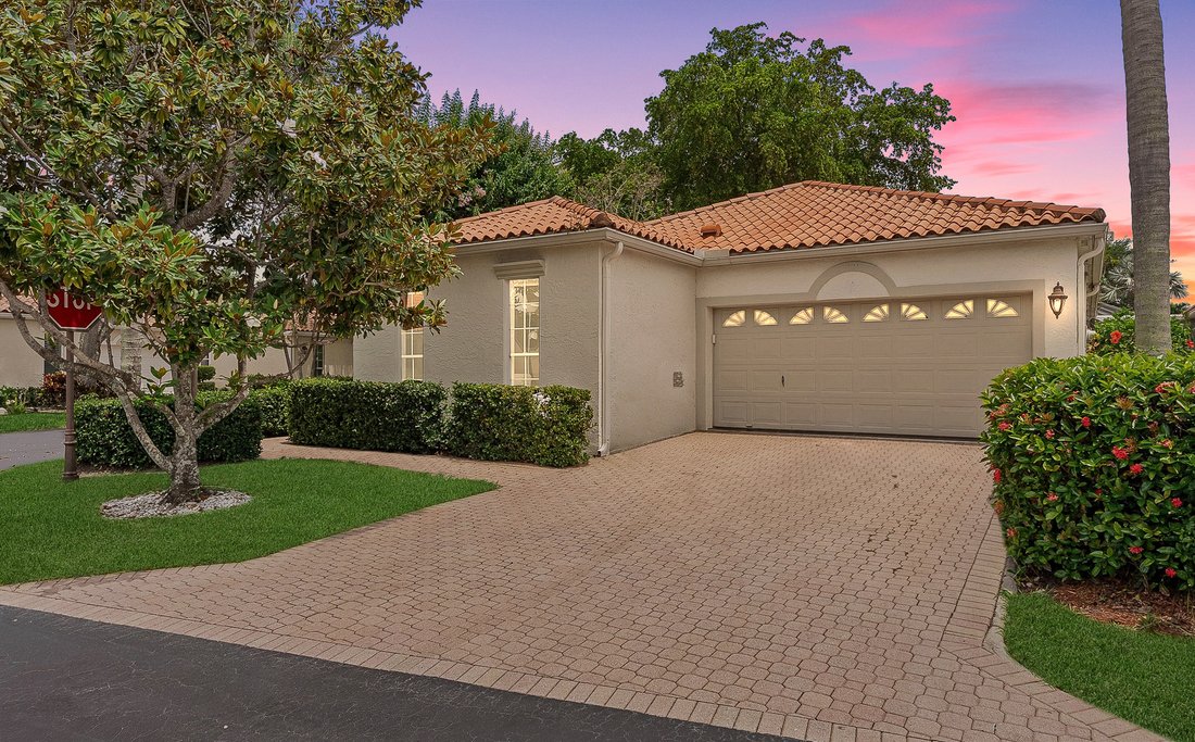 Boca Raton, Florida, United States 1 - 18268796